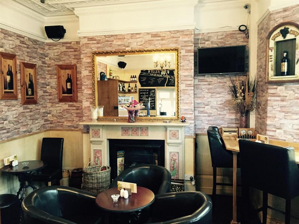 בארי Aberthaw House Hotel מראה חיצוני תמונה