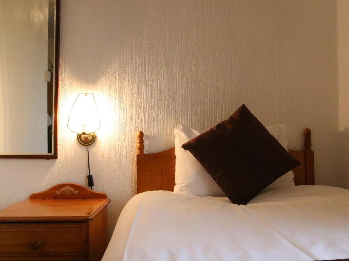 בארי Aberthaw House Hotel מראה חיצוני תמונה